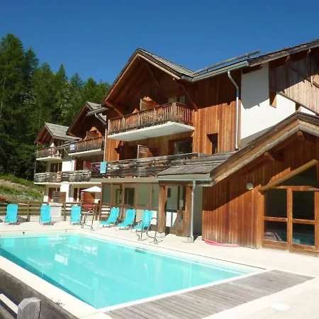 Mitoyen Avec Piscine, Sauna Et Hammam Aux Orres 1800 - Fr-1-322-108 シャレー